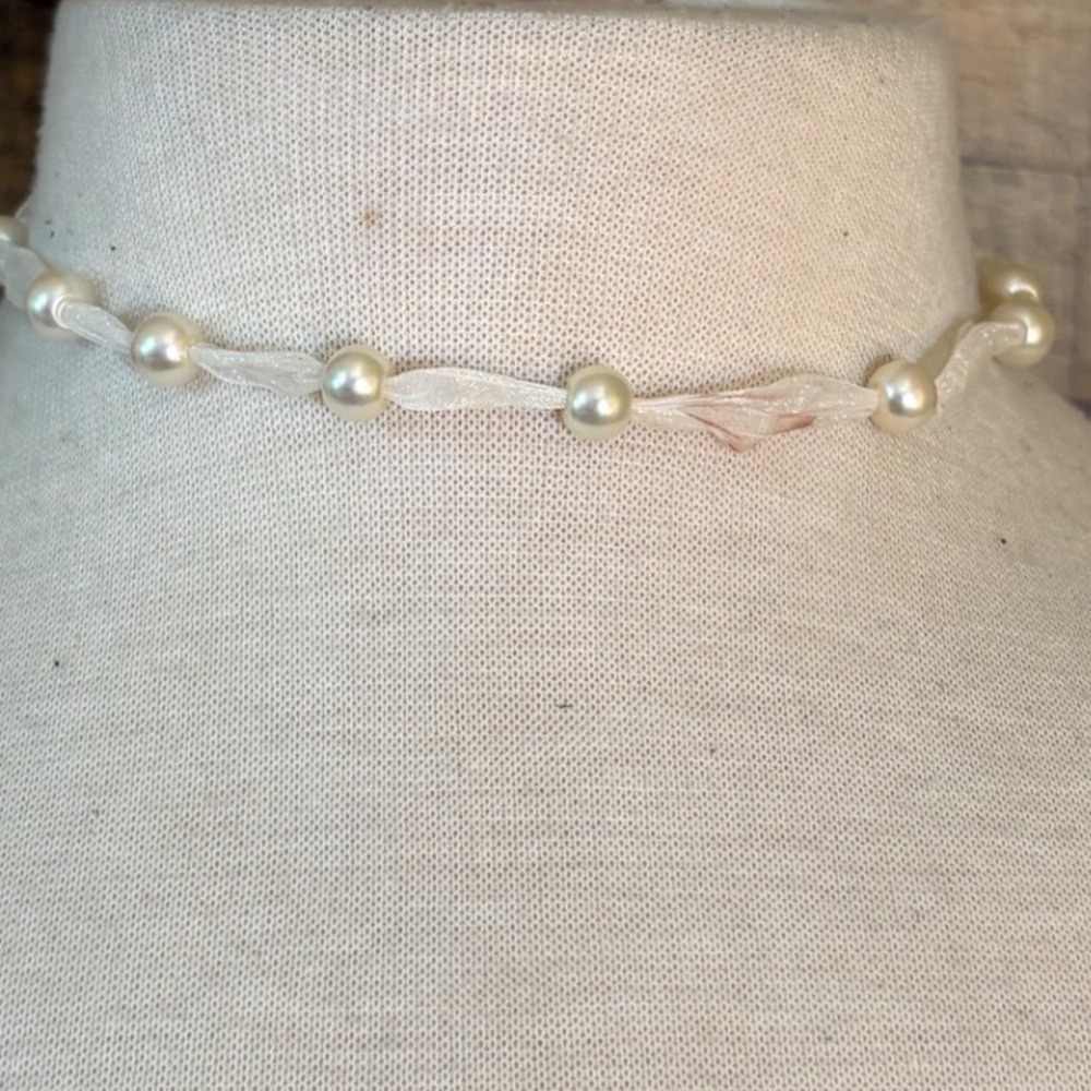 Vintage White Sheer Ribbon Faux Pearl Choker Necklace 13 Inch